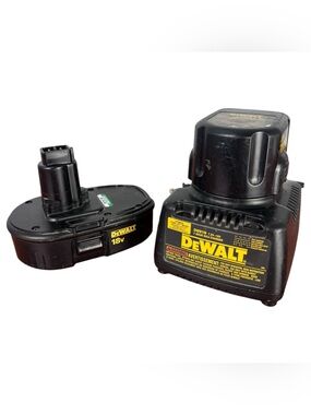 Dewalt DW9116 7.2V-18V Battery Charger W/ 2 Battery’s 12V & 18V Battery Tested